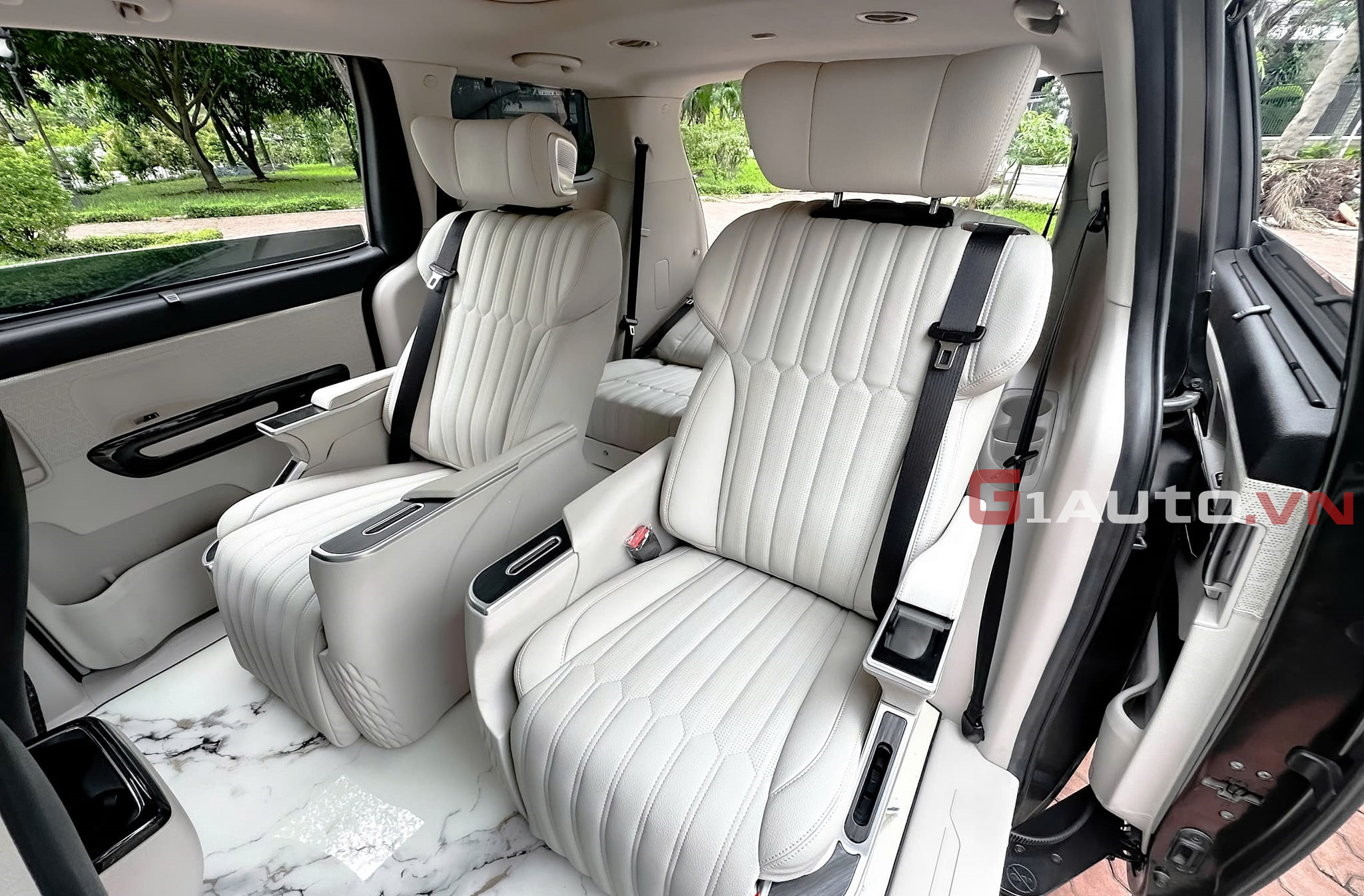 Nâng cấp và bọc ghế da cho xe KIA Sedona với loại da Nappa cao cấp